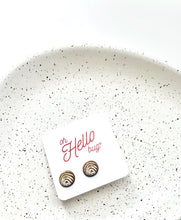 Load image into Gallery viewer, Stud Earrings