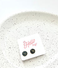 Load image into Gallery viewer, Stud Earrings