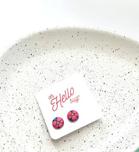 Load image into Gallery viewer, Stud Earrings