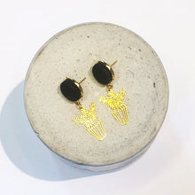 Load image into Gallery viewer, The Sandra Earrings