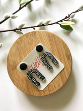 Load image into Gallery viewer, The Acrylique Earrings