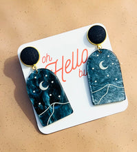 Load image into Gallery viewer, Misty Mountain Earrings