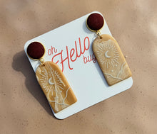 Load image into Gallery viewer, Misty Mountain Earrings
