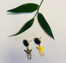 Load image into Gallery viewer, The Sandra Earrings
